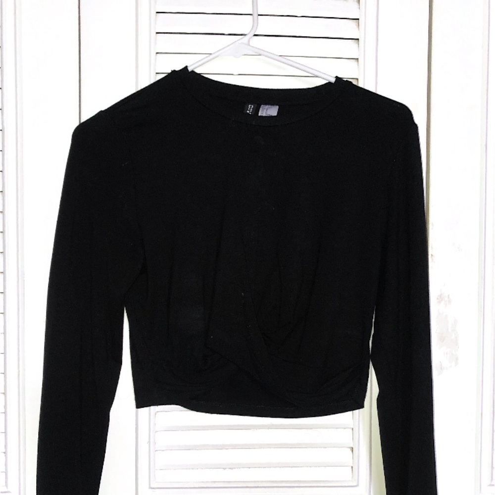 Black Cropped Sweater